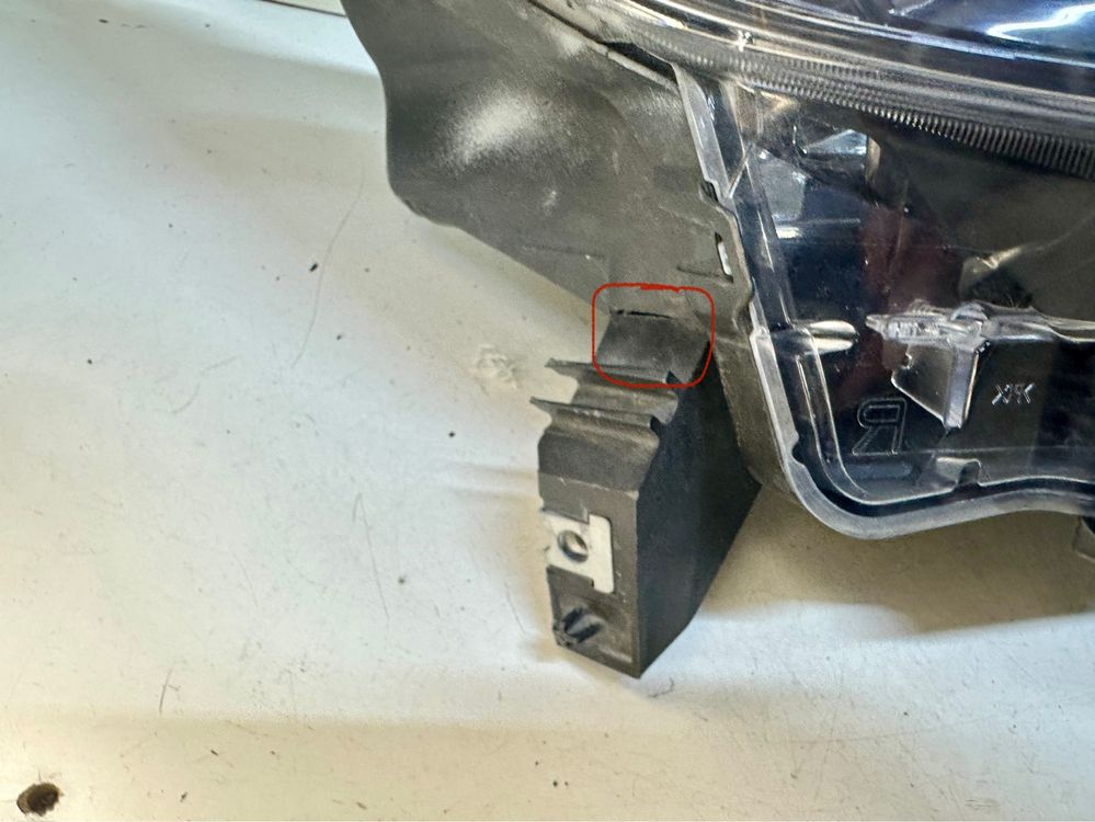 Фара правая Nissan Qashqai J11 2014 2015 2016 2017 260104EH0A