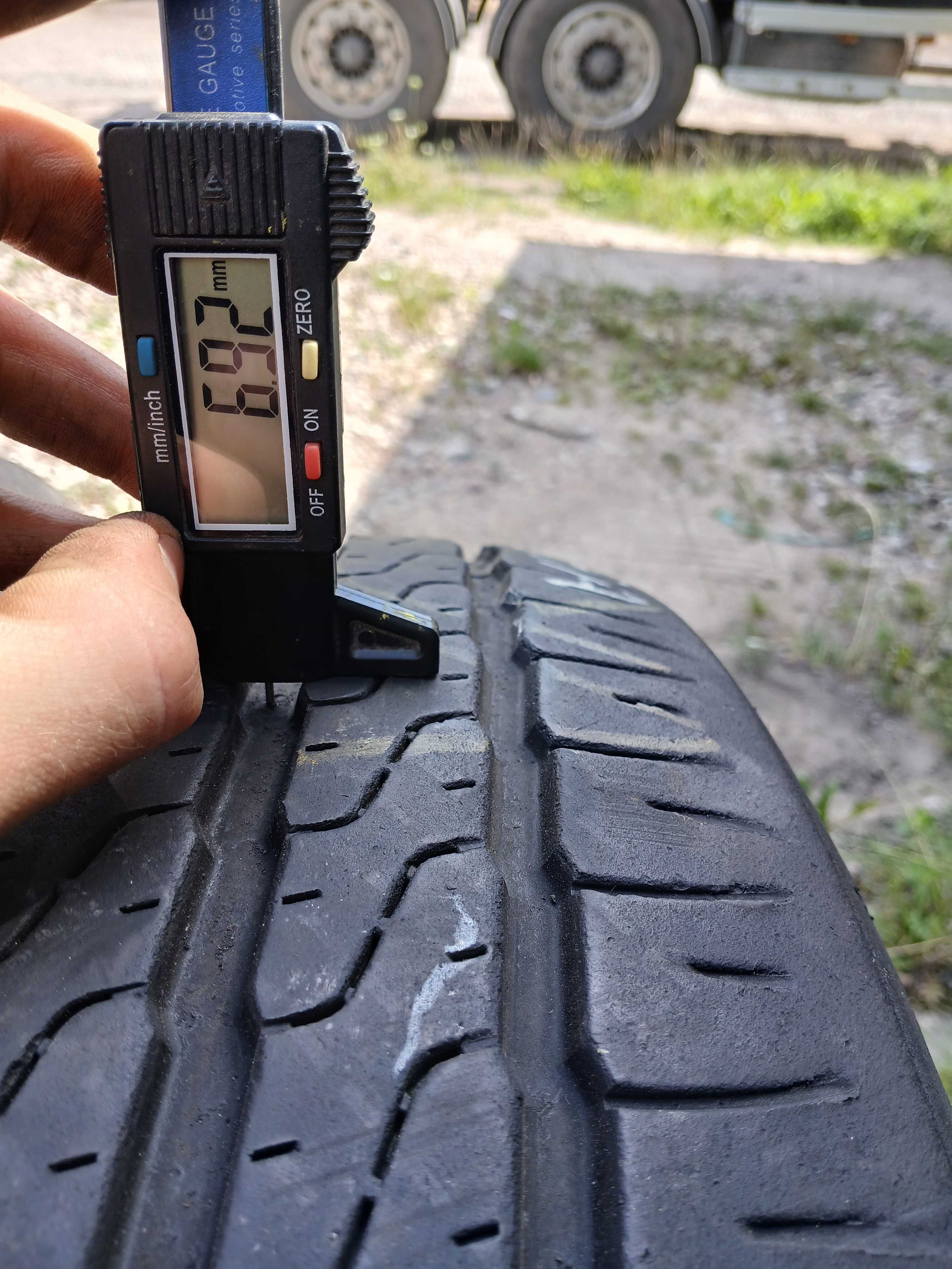 2x używane opony letnie 215/65 R15C Radar Montaż GWARANCJA