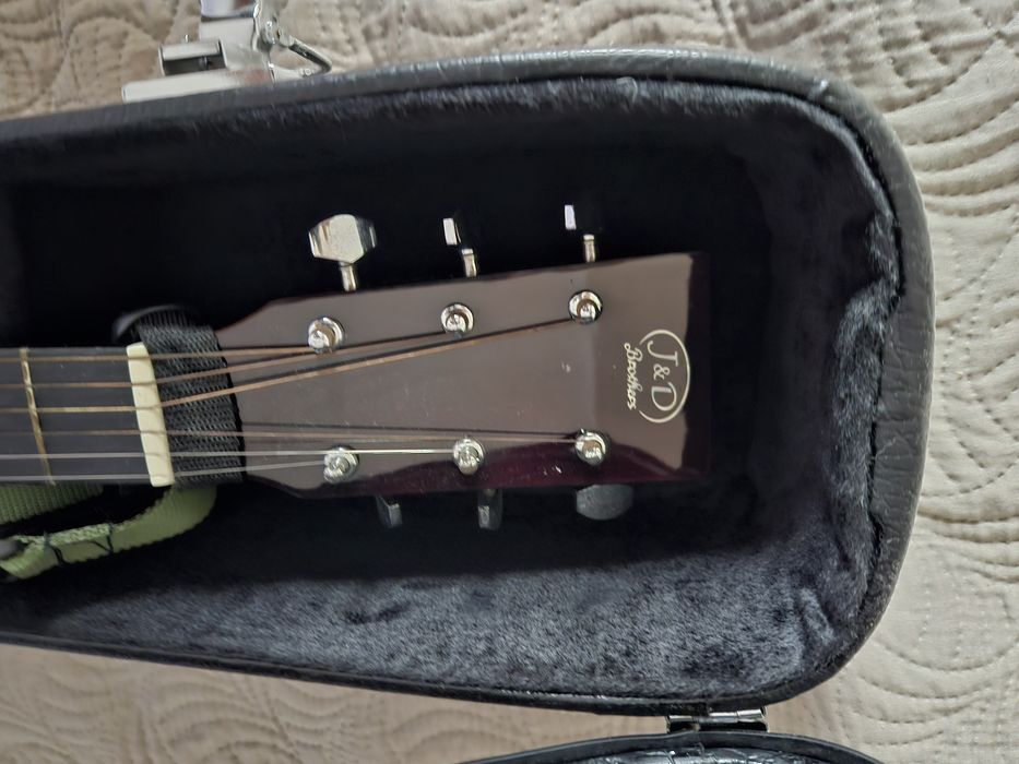 Gitara akustyczna duża