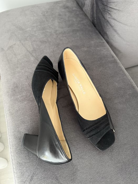 Чорні туфлі,35 розмір,шкіра