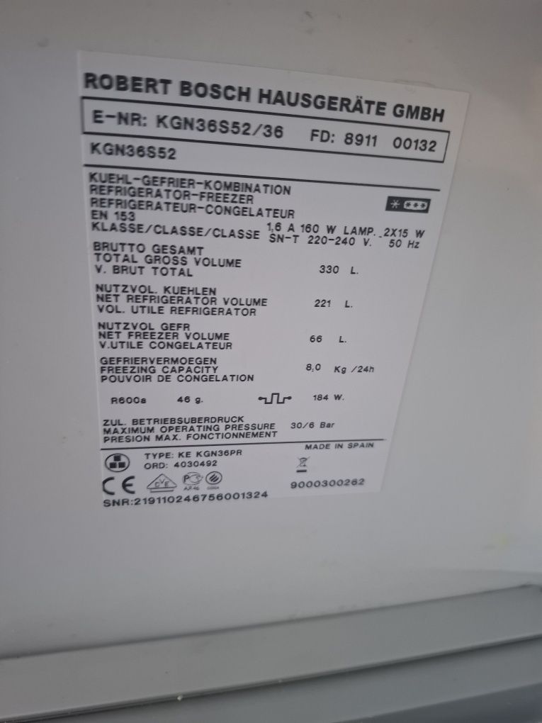 Bosch części lodówka czerwone drzwi