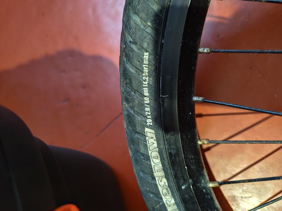 Велосипед BMX на зріст до 145 см