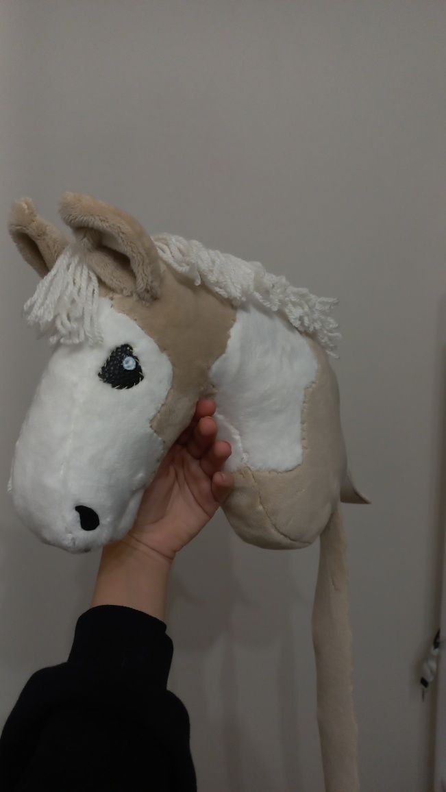 Srokaty konik hobby horse