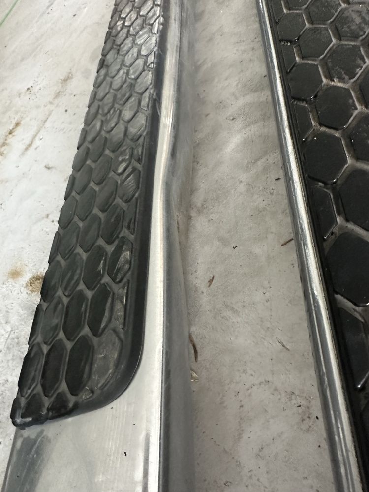Progi Dodge Ram DS IV 2009-< długie oryginał