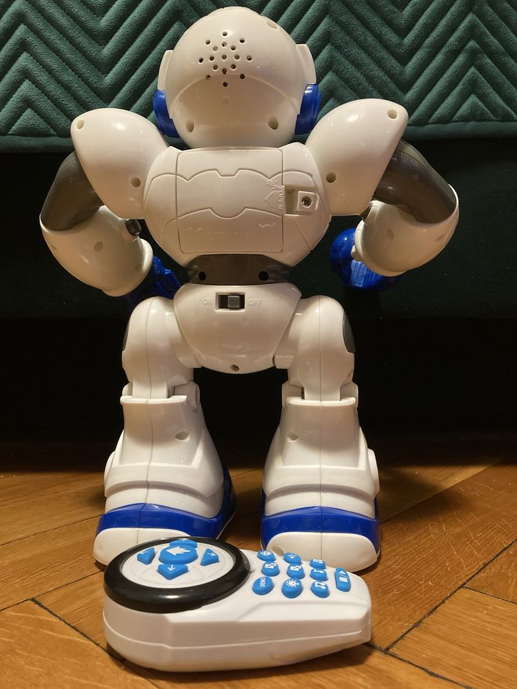 Sterowany robot AIRBOT
