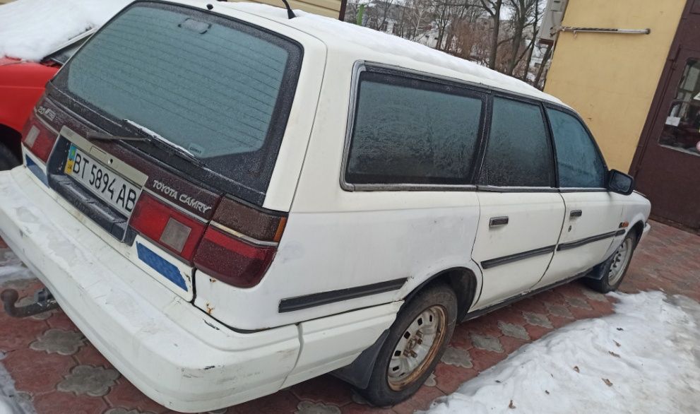 Продам автомобіль Toyota kamri