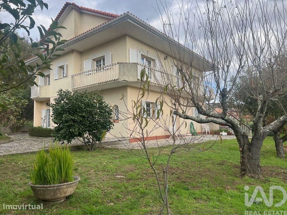 Casa / Villa T4 em Sátão de 320,00 m2