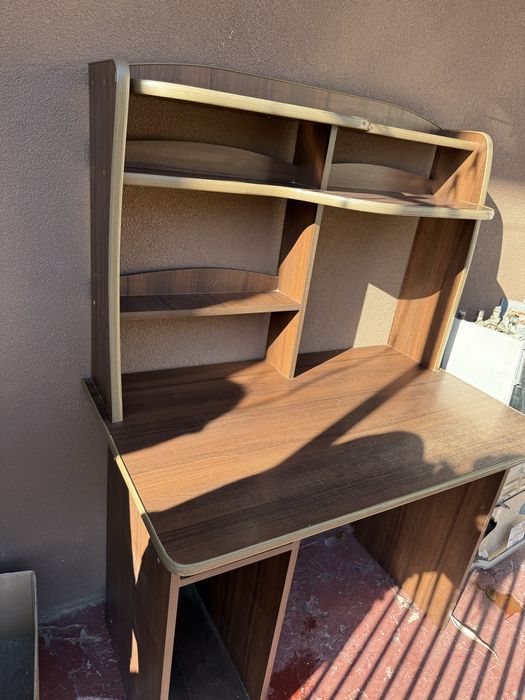 Компʼютерний стіл