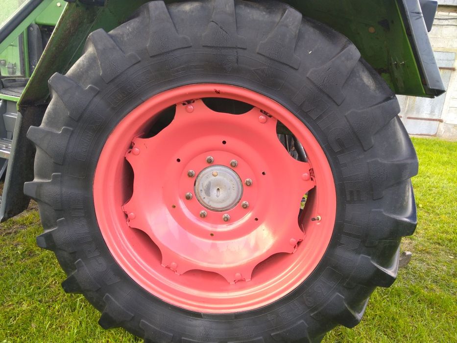 Opony para 16,9R34 420/85R34 Michelin Agribib