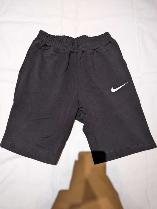 шорти NIKE чорні бавованяні S-M