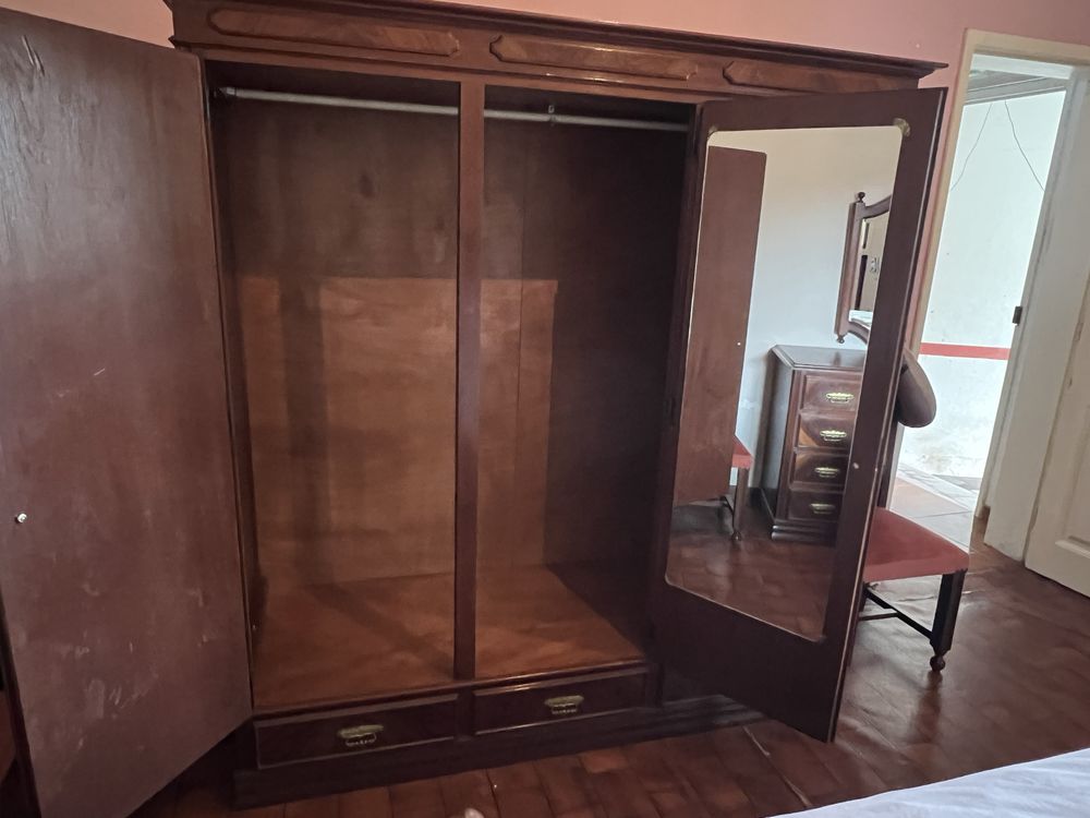 Conjunto de móveis para quarto