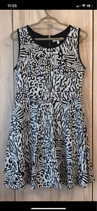 Rare London 42 Czarno biała sukienka z cekinami wizytowa ozdobna