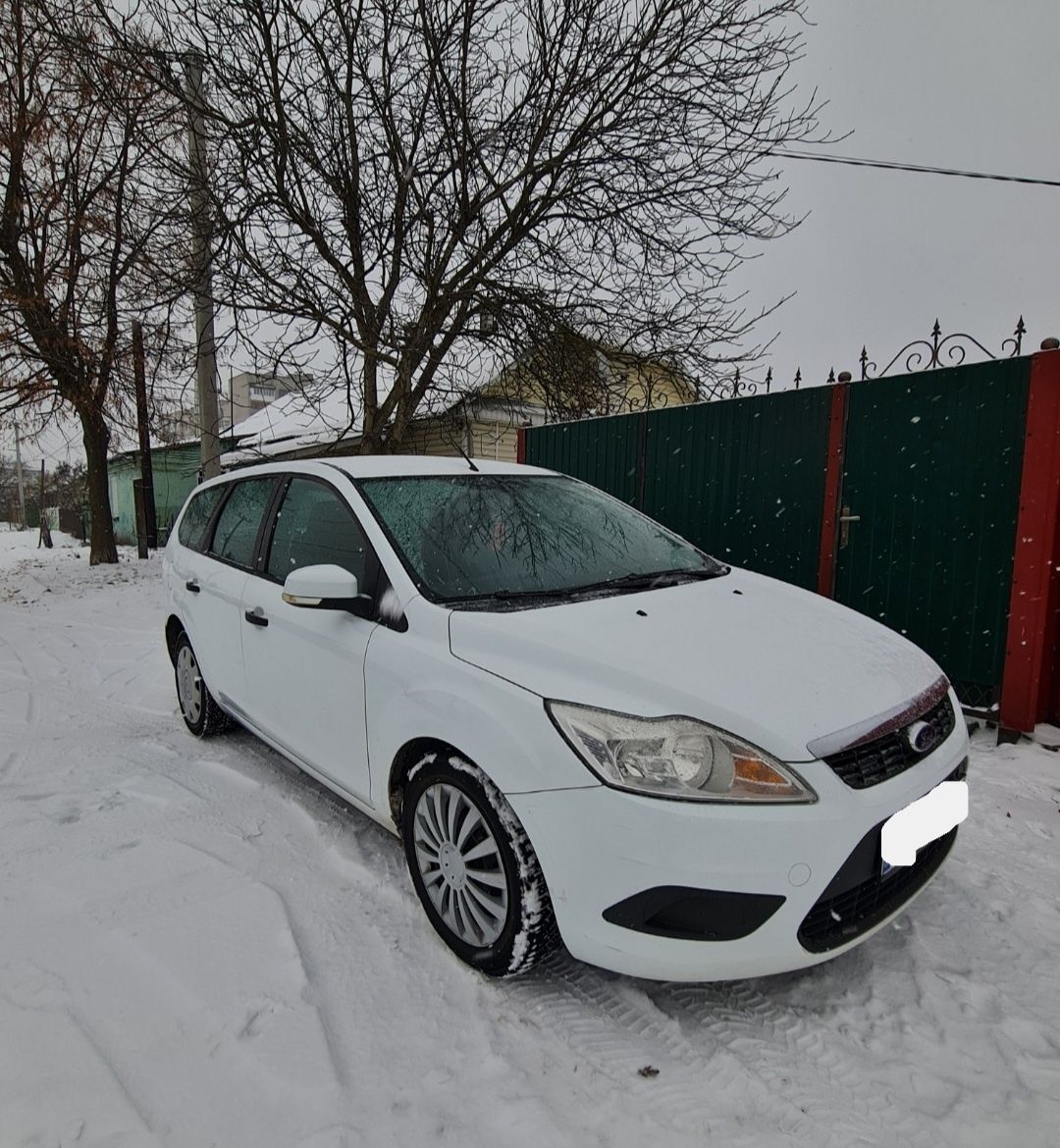 Продається автомобіль Ford Focus  універсал-в