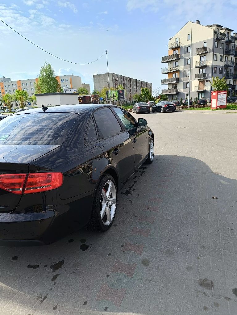 Audi a4b8 sedan 2.0tdi