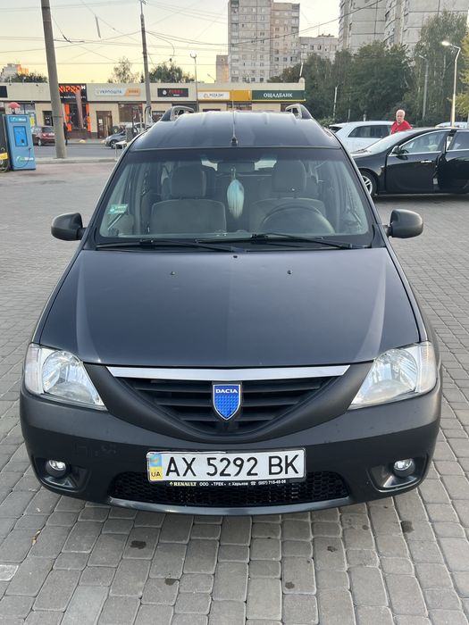 Продам машину Dacia Logan