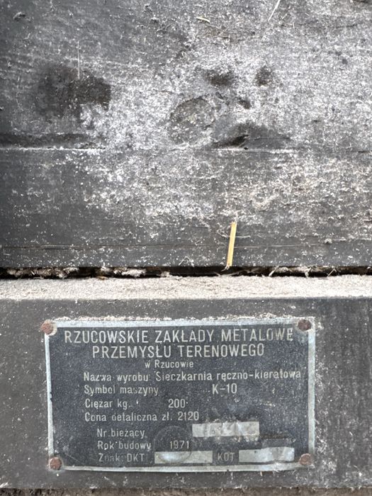 Sieczkarnia reczno kieratowa lada 1971r