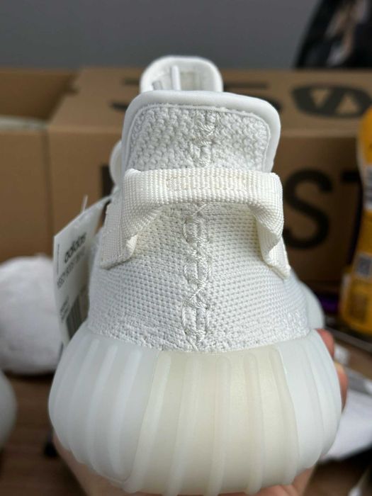 "Buty Trampki" adidasYeezy_Boost_350V2_Cream_R.39