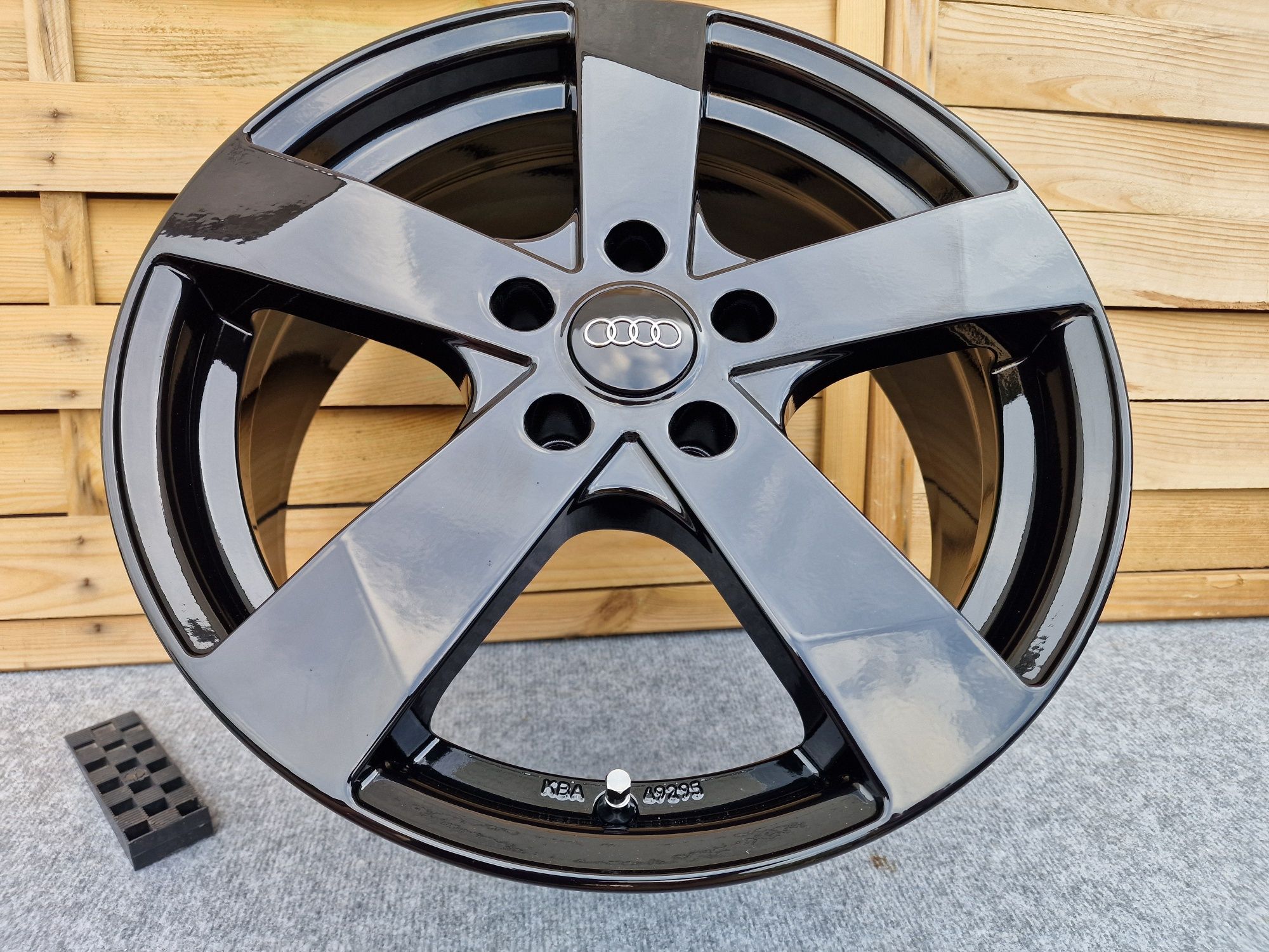 Felgi Aluminiowe 17' 5x112 AUDI A3 A4 A6 A7 A8 Q2 Q3 Q5 TT