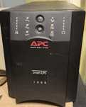 Бесперебойник APC Smart UPS 1000