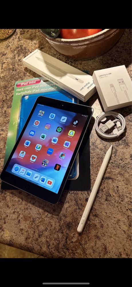Tablet iPad Apple - super stan - 100% sprawny