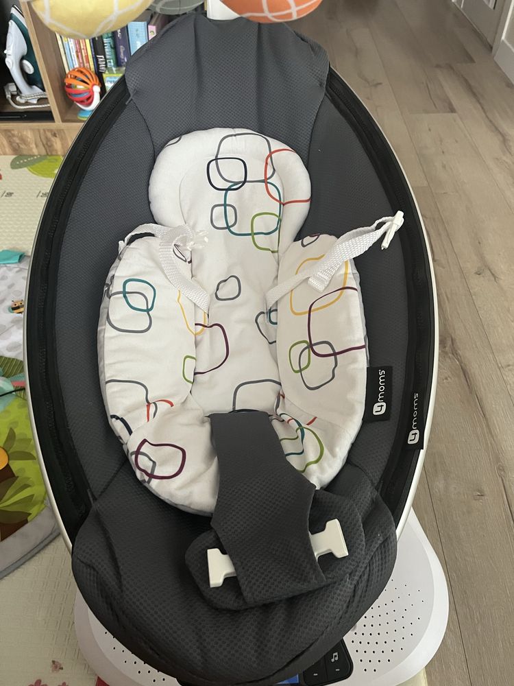 Крісло гойдалка, заколисуючий центр for moms