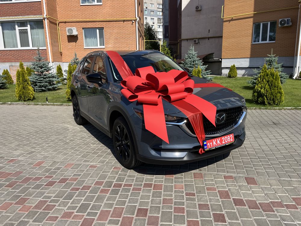 Подарунковий бант на авто