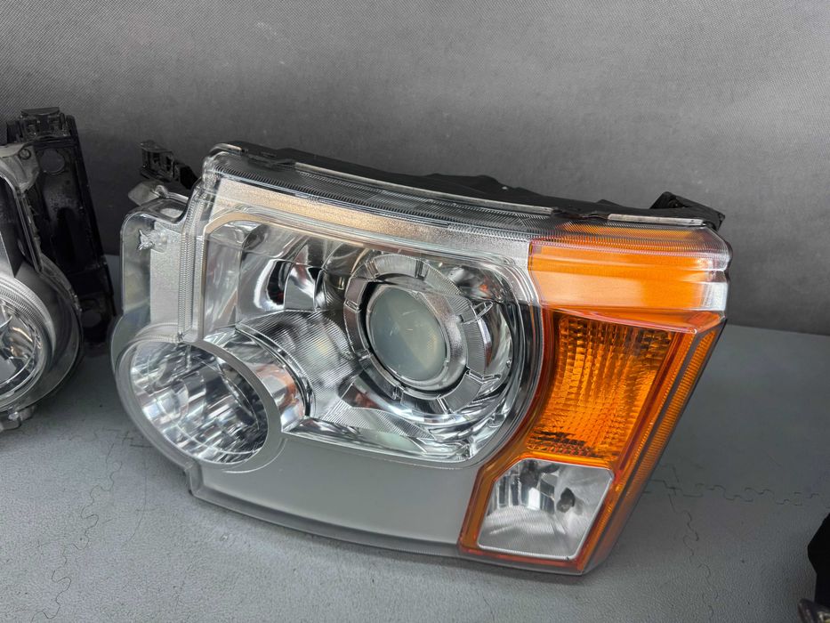 Land Rover Discovery III Lampy Bi-Xenon Skrętne Skrętny Prawa+Lewa EU