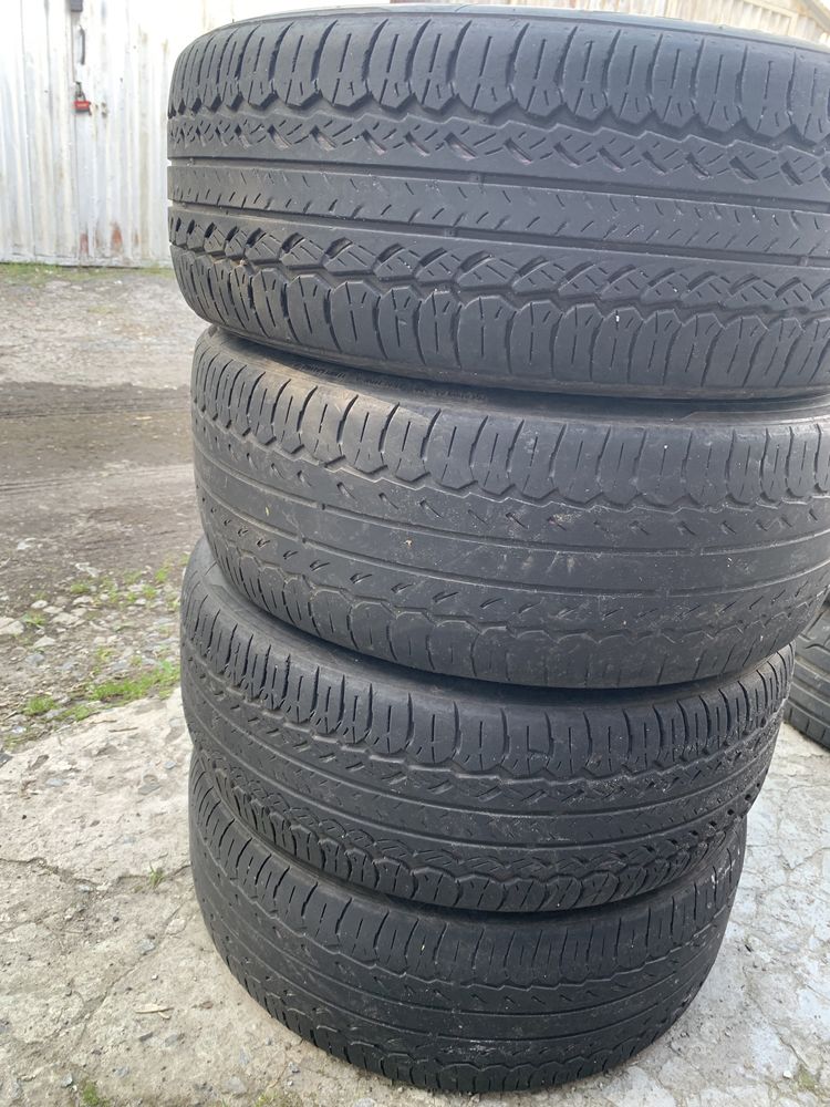 Продам резину Kumho 185/55 R15