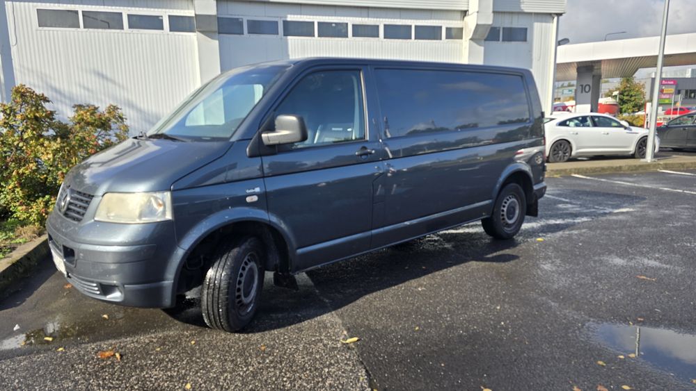 Volkswagen Transporter T5 long skrzydełka klimatyzacja FV 23%