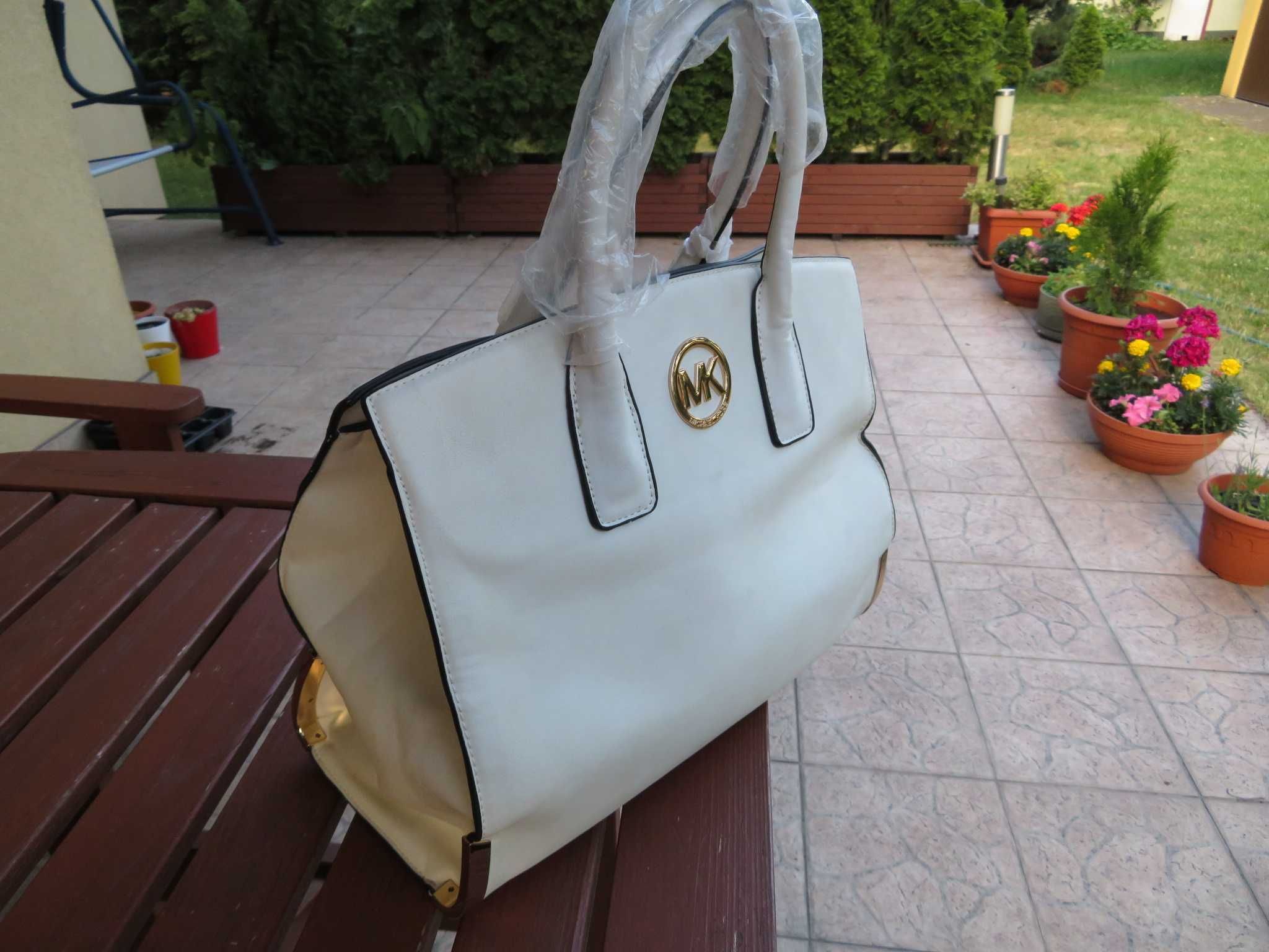 torebka elegancka  Michael Kors - kolor ecri .