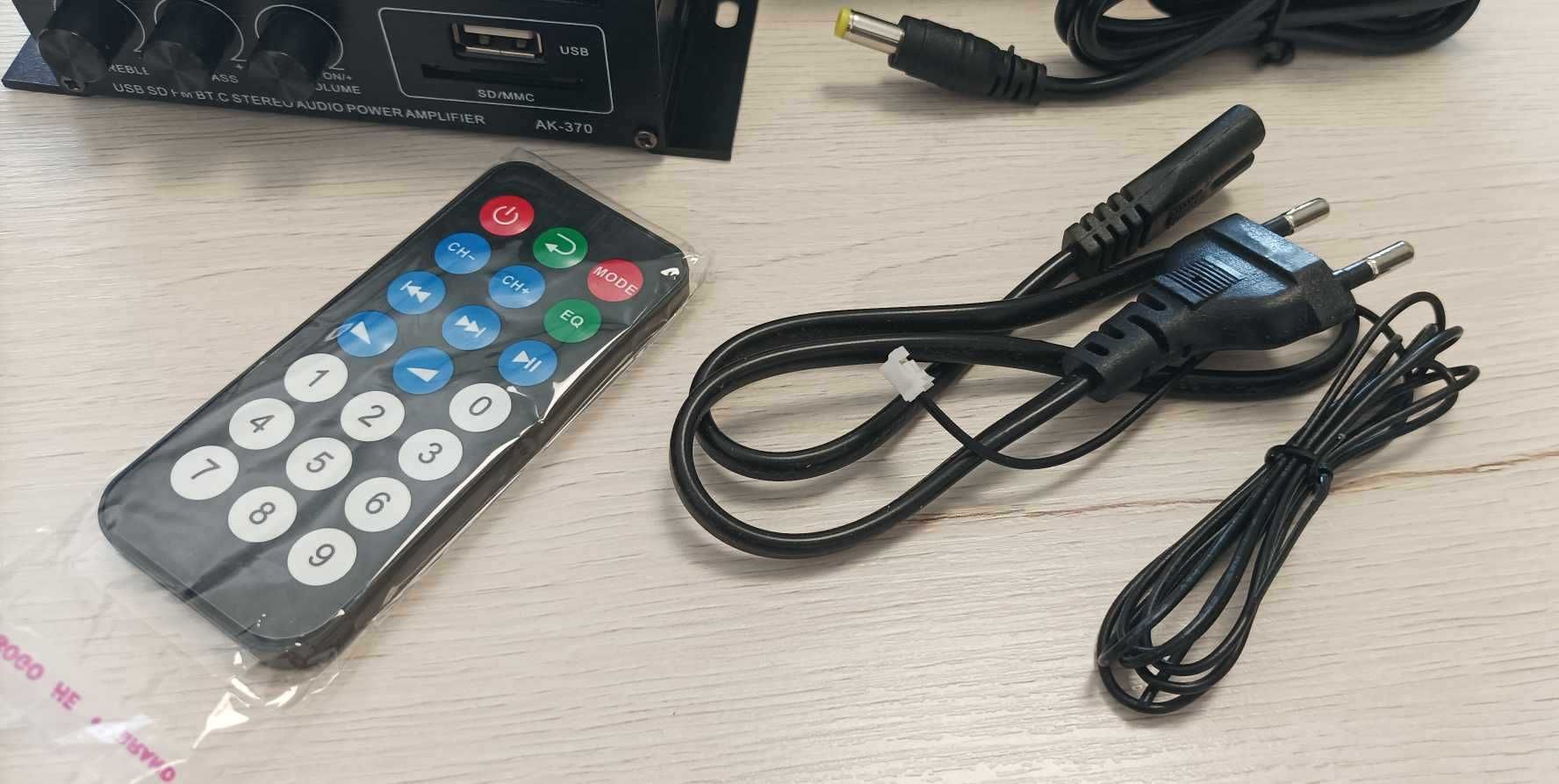 Wzmacniacz audio, mini cyfrowy wzmacniacz mocy 12 V / AK -370
