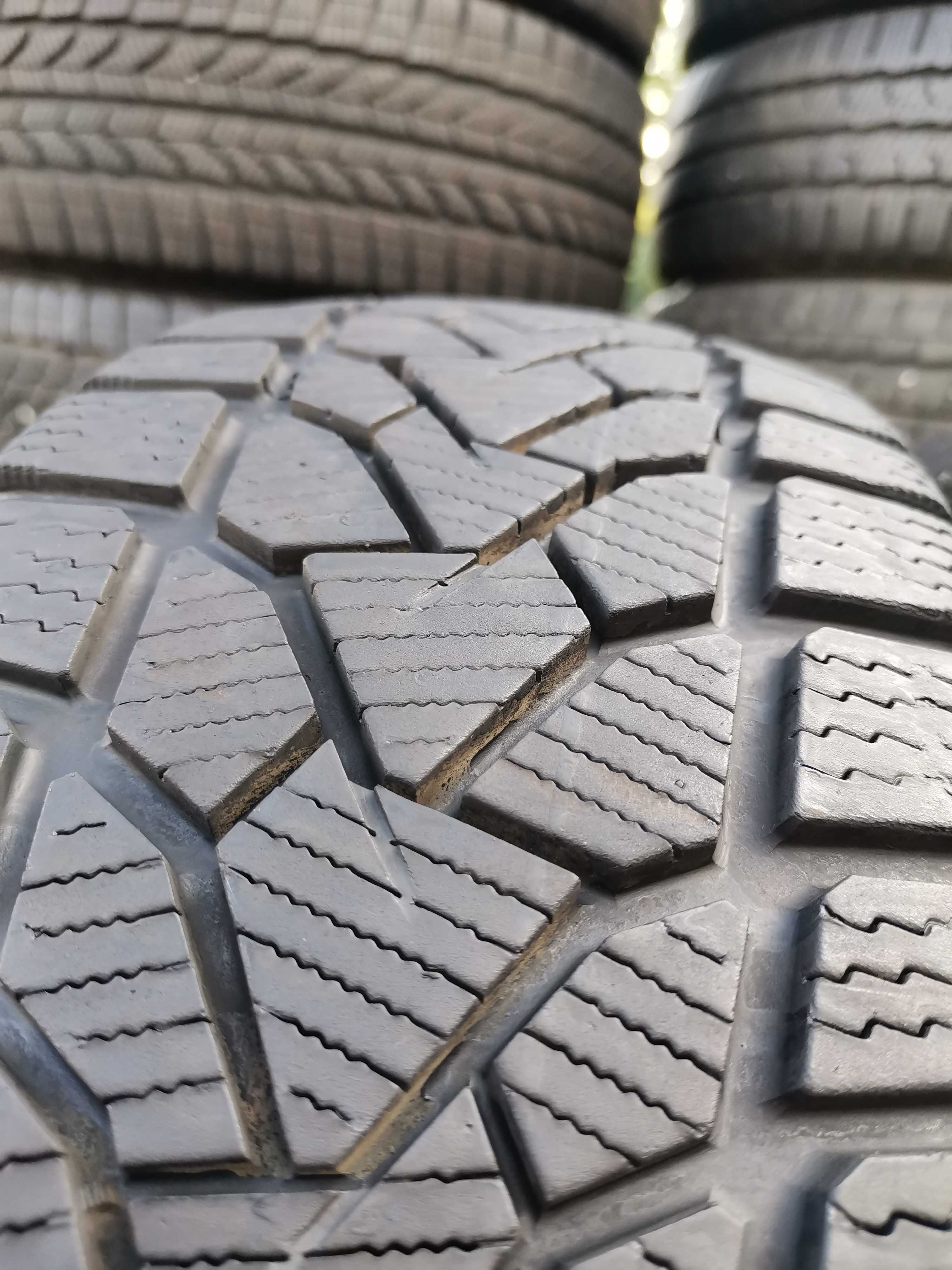 zima Uniroyal 195/65/15 z 2023r 6.5mm 2szt