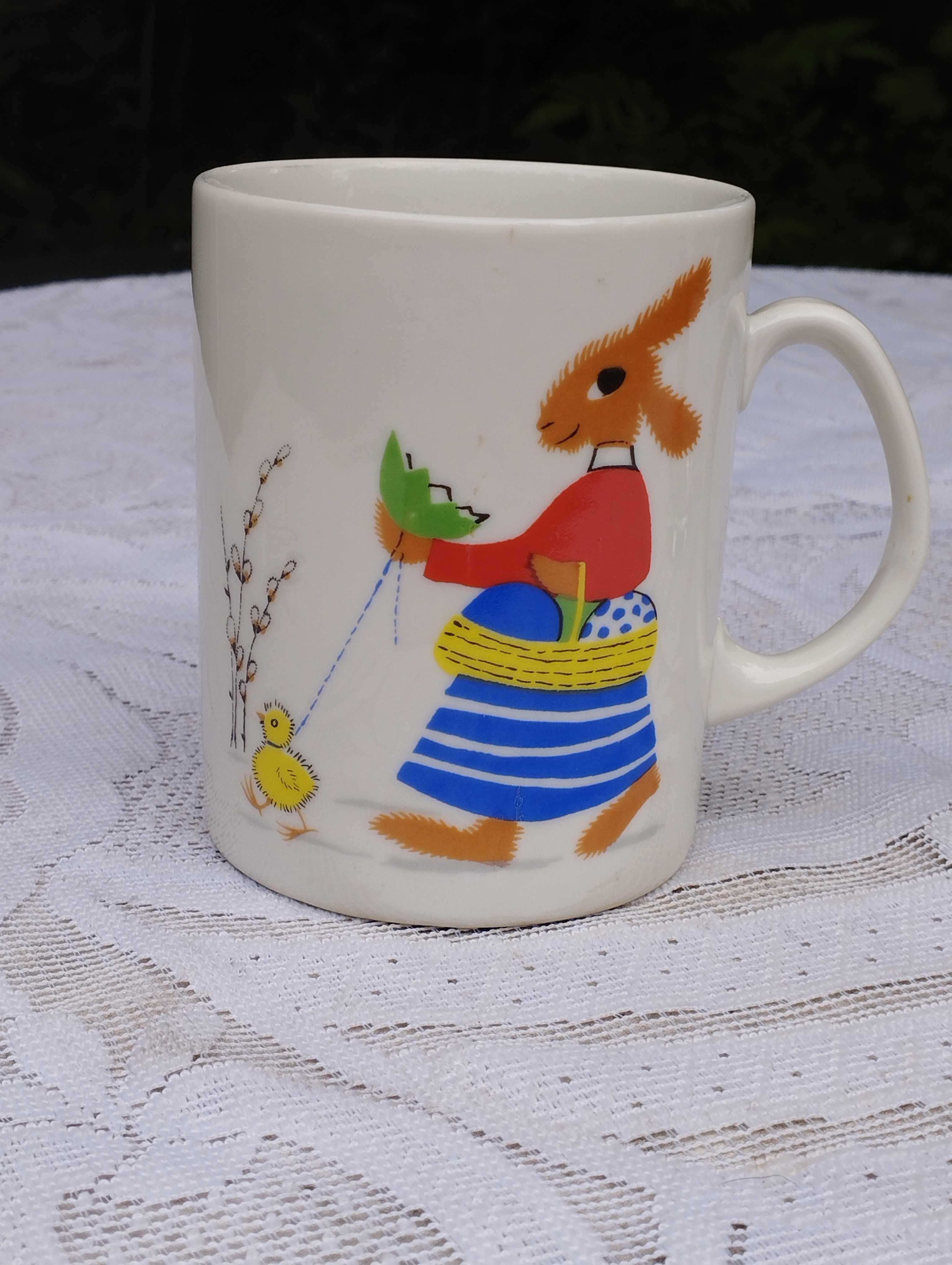 Kubek z uszkiem z fabryki porcelany Karolina seria świąteczna