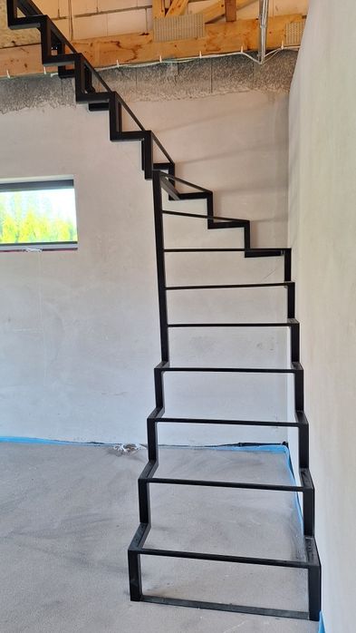 Nowoczesne schody metalowe , loftowe