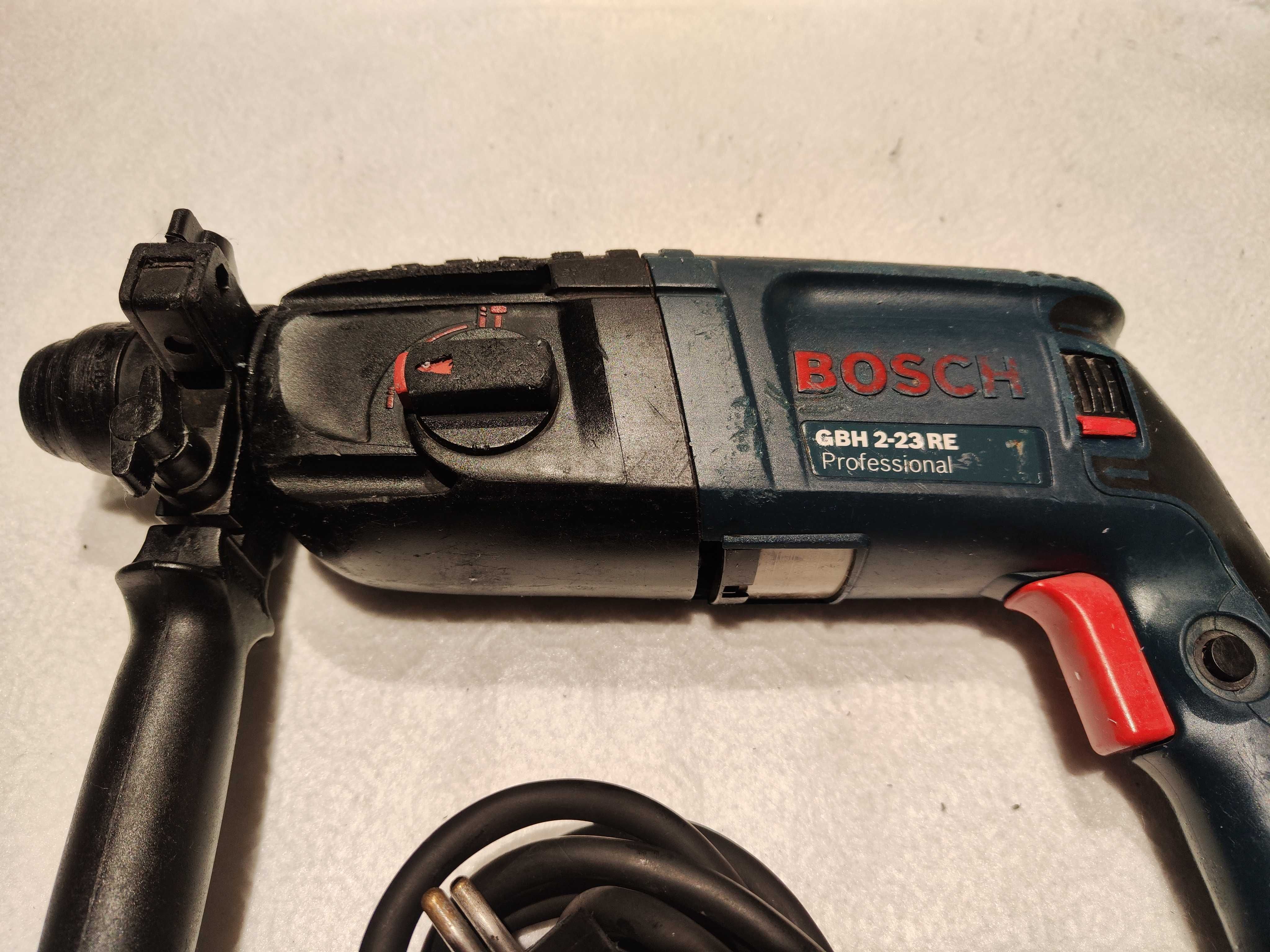 Martelo Perfurador Bosch GBH 2-23 RE