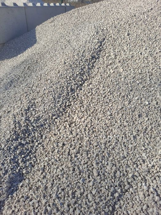 Kamień Grys biały dolomit ozdobny ogrodowy transport mała wywrotka