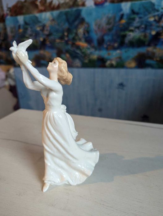 Порцелянові статуетки Royal Doulton Just For You Charlotte Emma фарфор