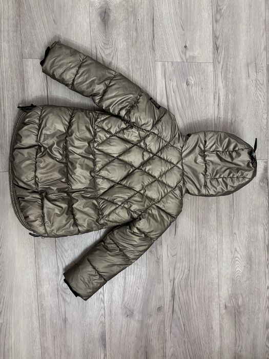 Продам пуховик зимовий для дівчинки