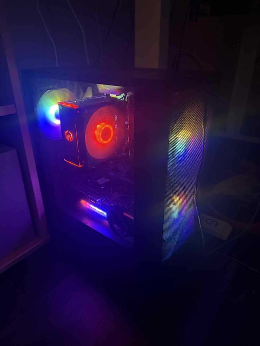 Komputer Krux Vako Ryzen 5600 rx 6600 Ram 16 GB DDR4 3600MHZ DYSK 512