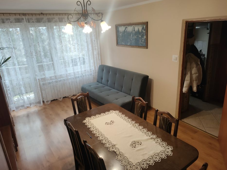 Bez czynszowe mieszkanie w blok 1 piętro,2 pokoje,balkon, piwnica