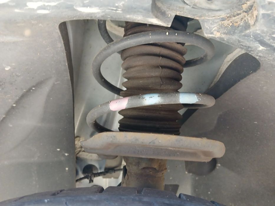 Amortecedor frente esquerdo RENAULT Twingo III (BCM_)