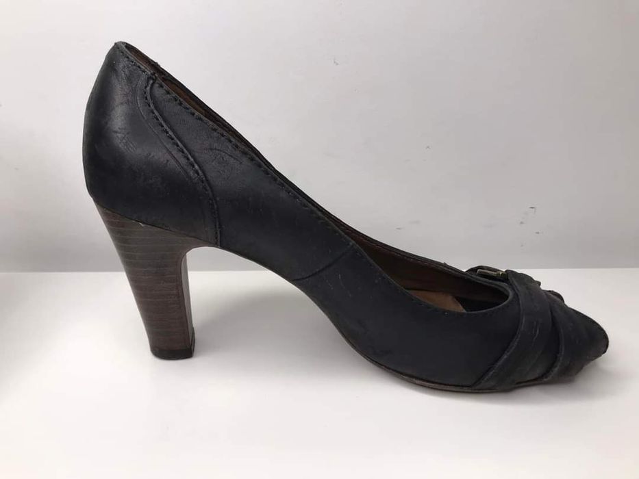 Czółenka skórzane Massimo Dutti Rozmiar 38