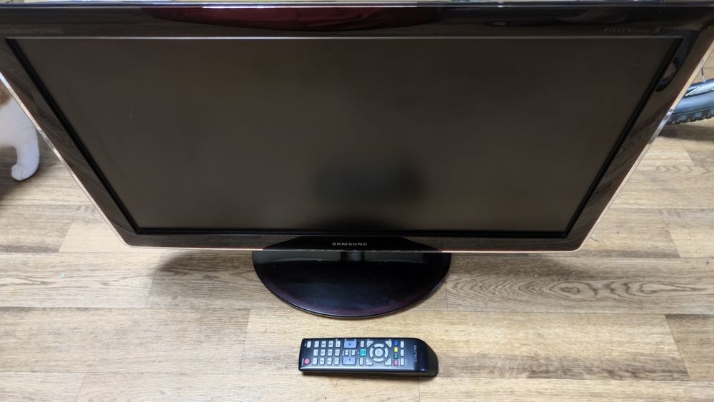 Телевизор монитор SAMSUNG P2770HD TV телевізор 27 діагональ