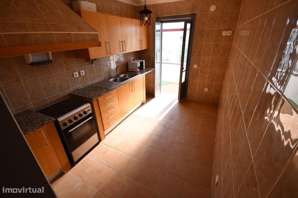 T2 Remodelado para Arrendar – Pombalinho, Golegã