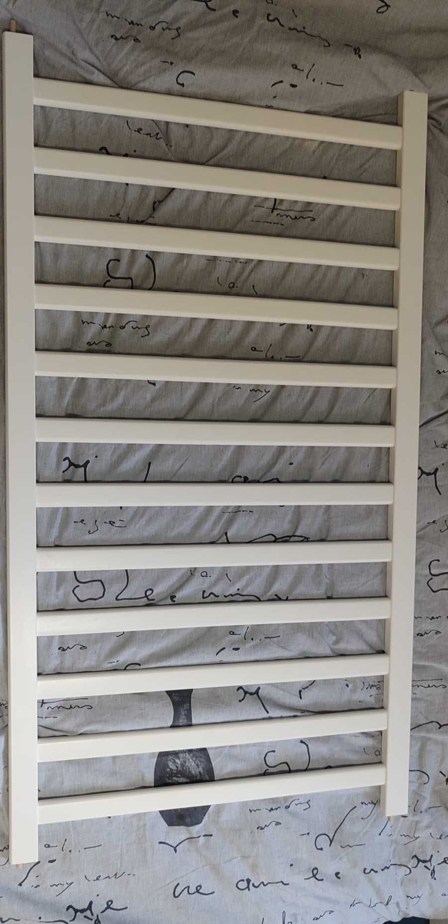 Berço Sundvik e colchão Jattetrott