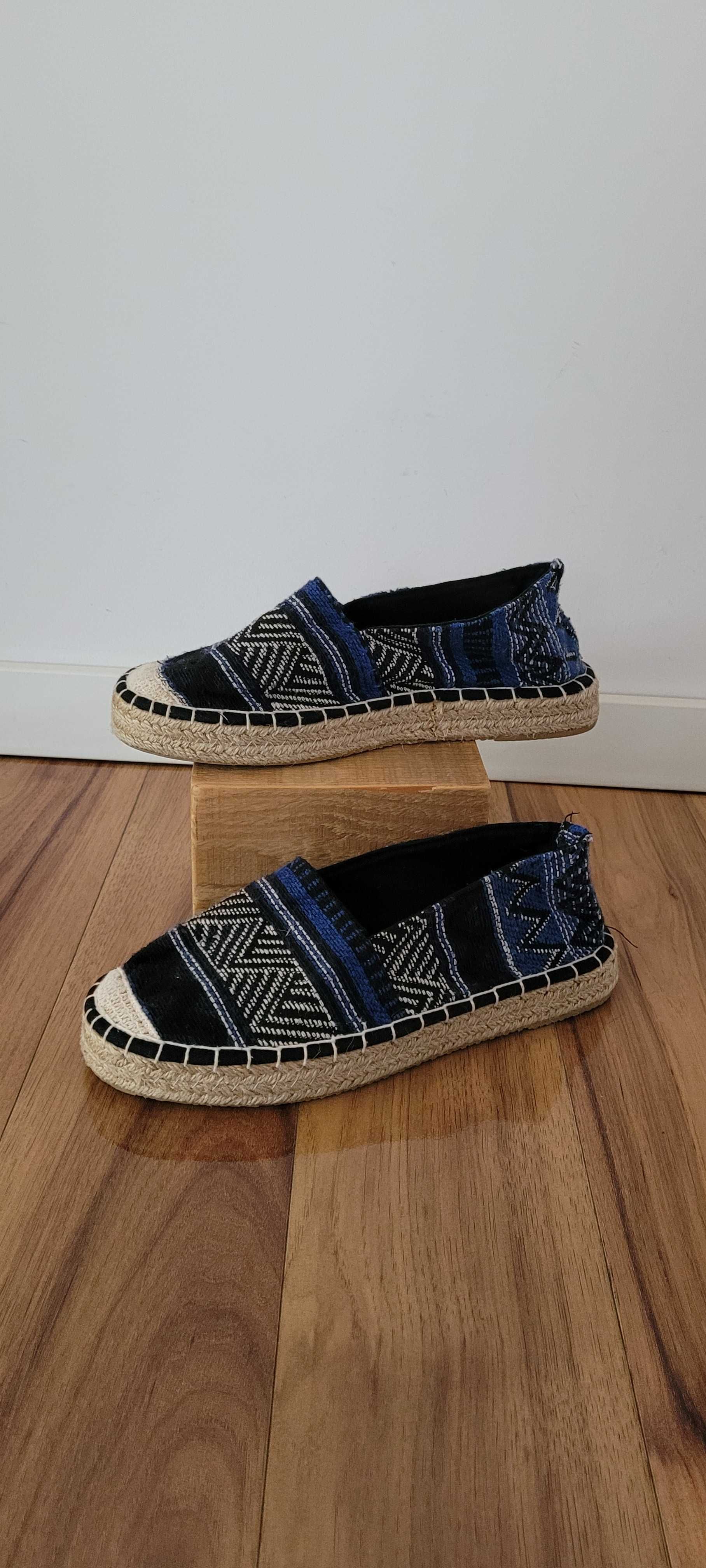 Niebiesko czarne espadryle wzór tkanina,rozmiar 38