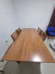 Mesa com 4 cadeiras