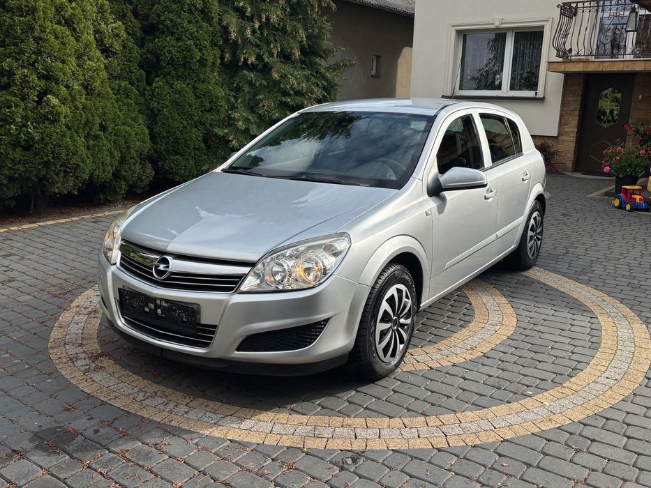 Opel Astra 1.4 Klima automatyczna, tempomat, 147 tyś.km. stan bardzo dobry