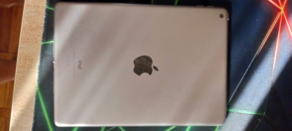 Продам Все на запчастиниIpad a1455, a1432,a1454,a1893
