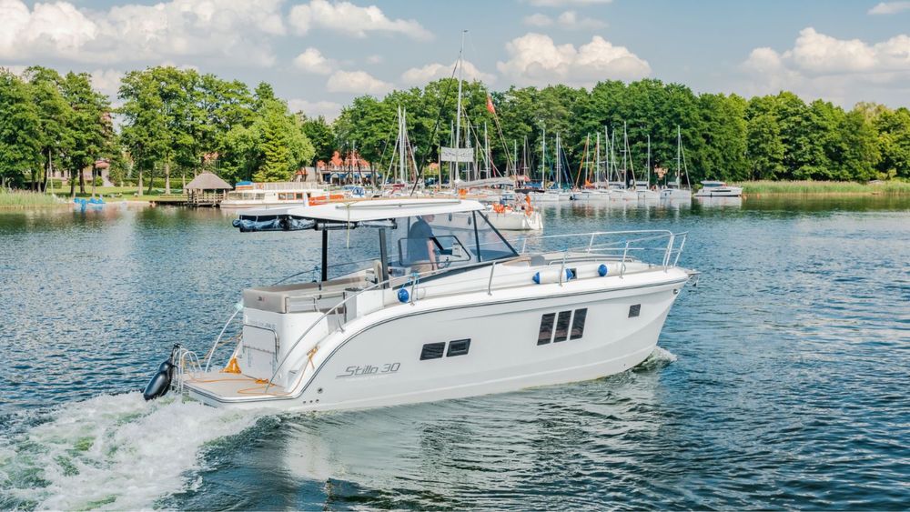 Czarter jacht motorowy houseboat Stillo 30 wynajem Mazury Giżycko